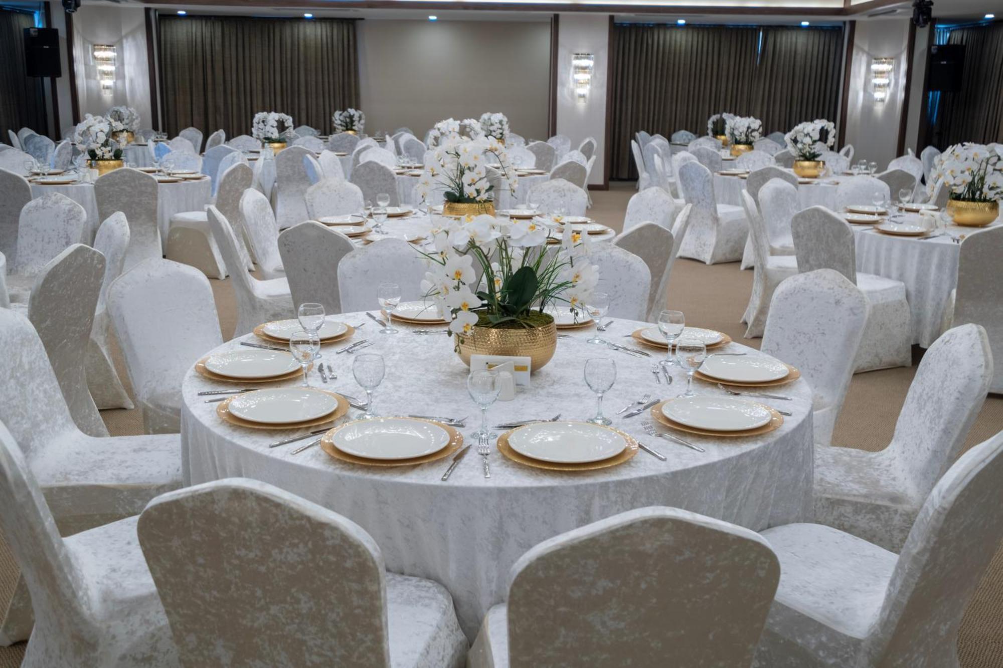 Park Dedeman Mersin Marina Çiftlik Esterno foto